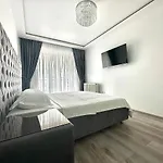 4friendscoresibrasov T Apartamento