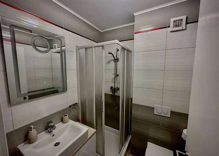 4friendscoresibrasov T Apartment *