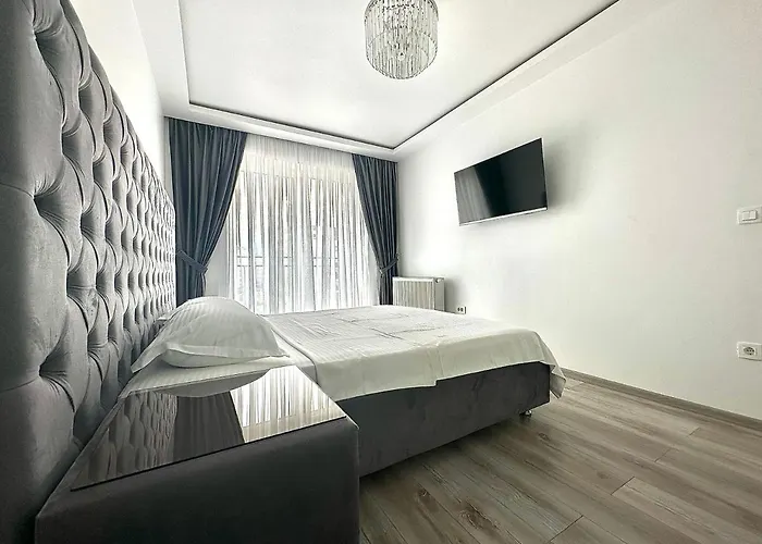 4friendscoresibrasov T Apartment